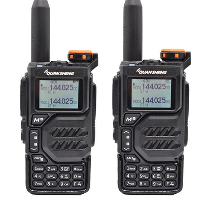 Walkie-talkie with lithium battery, suitable for outdoor use and capable of operating on various frequencies. Self-driving multi-band