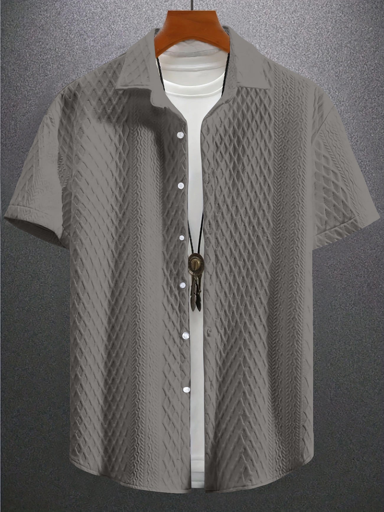 Men's Solid Color Short-Sleeve Knitted Shirt with a Turned-Over Collar