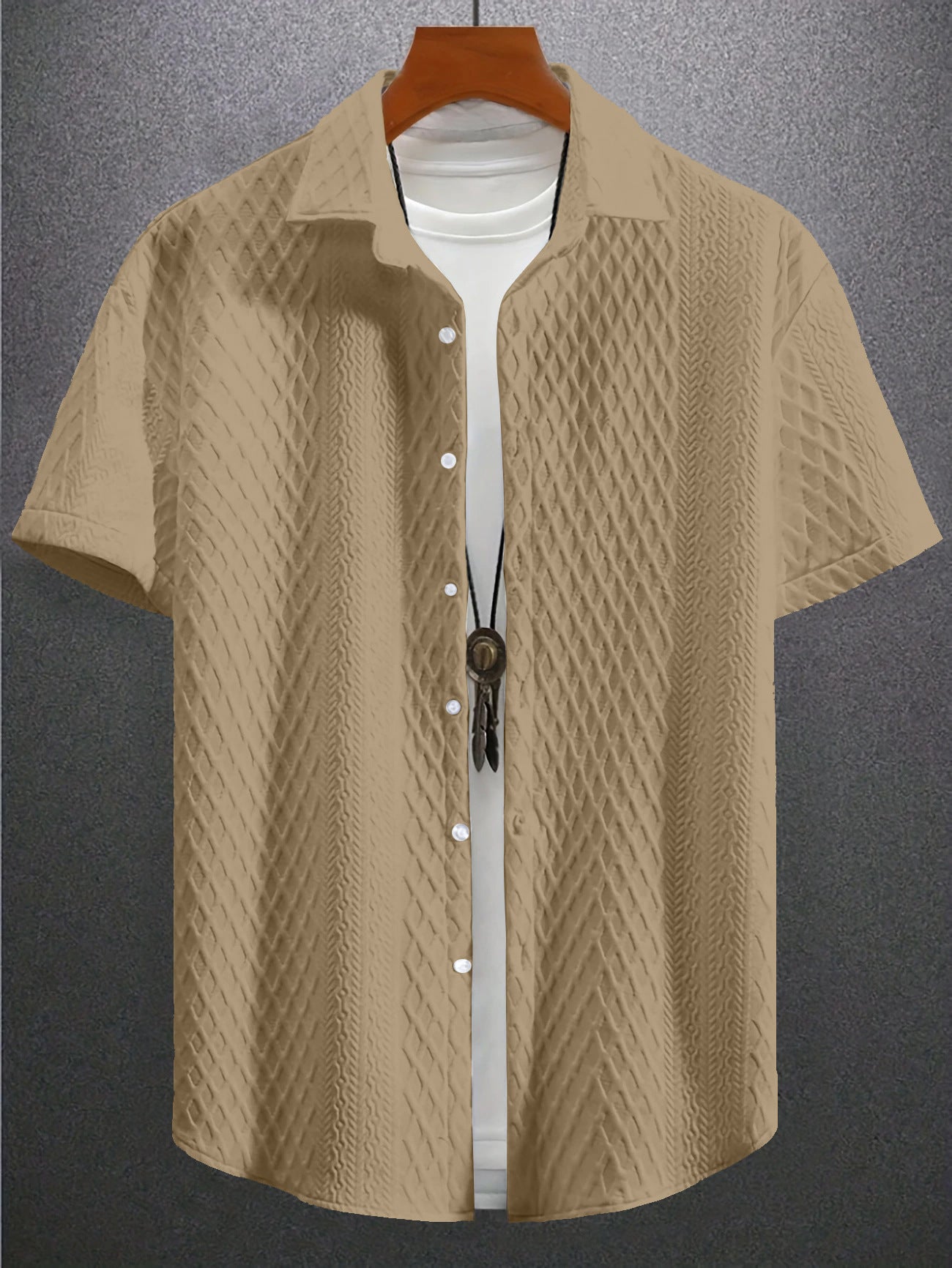 Men's Solid Color Short-Sleeve Knitted Shirt with a Turned-Over Collar