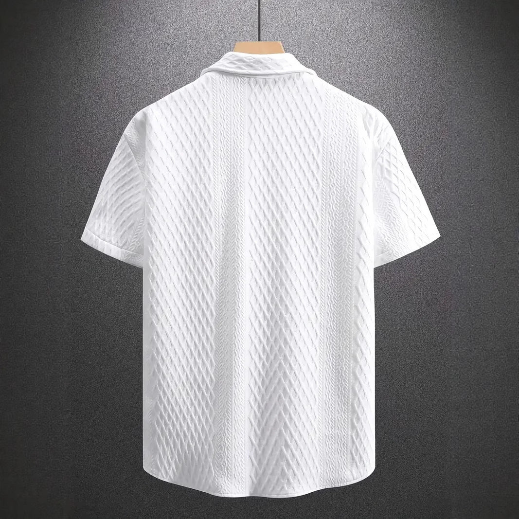 Men's Solid Color Short-Sleeve Knitted Shirt with a Turned-Over Collar